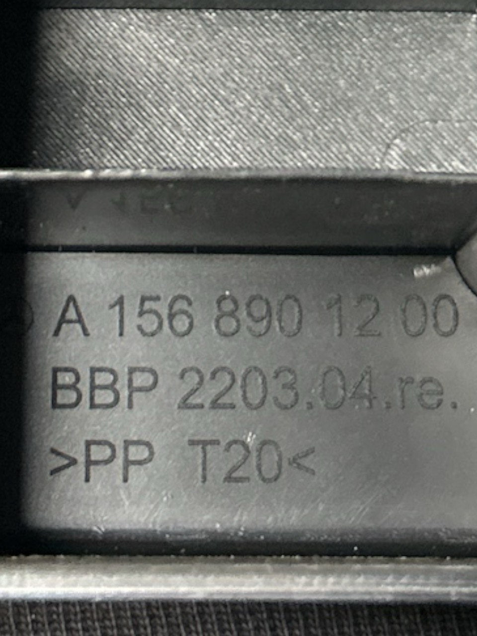 Supporto / Rivestimento Bagagliaio Infiniti (Q30) (2015 > 2019) cod.A1568901200 - F&P CRASH SRLS - Ricambi Usati