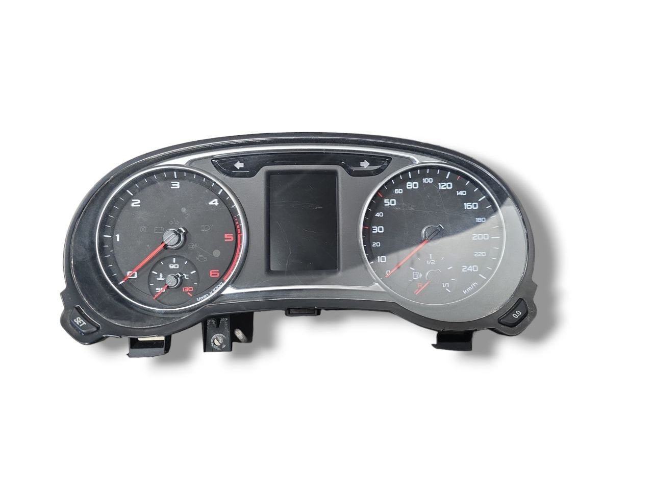 TACHIMETRO AUDI A1 8X 1.6 DIESEL ( 2010 - 2018) Cod : 8X0920930J - F&P CRASH SRLS - Ricambi Usati