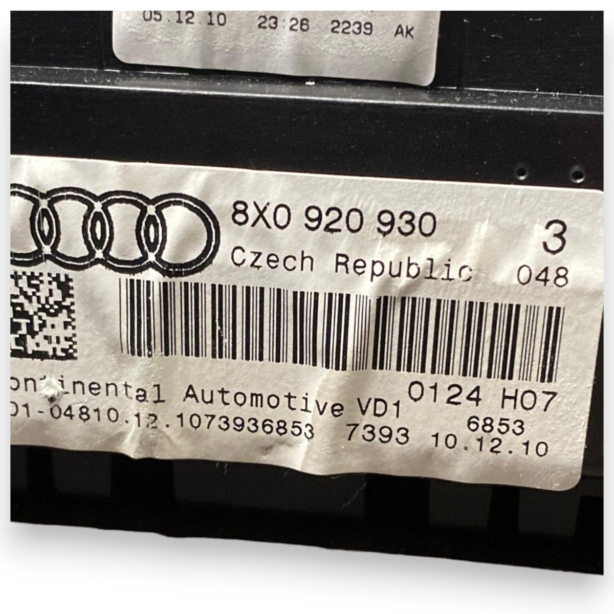 Tachimetro / Contachilometri Audi A1 8X 1.6 Diesel (2010 - 2018) Cod: 8X0920930 - F&P CRASH SRLS - Ricambi Usati