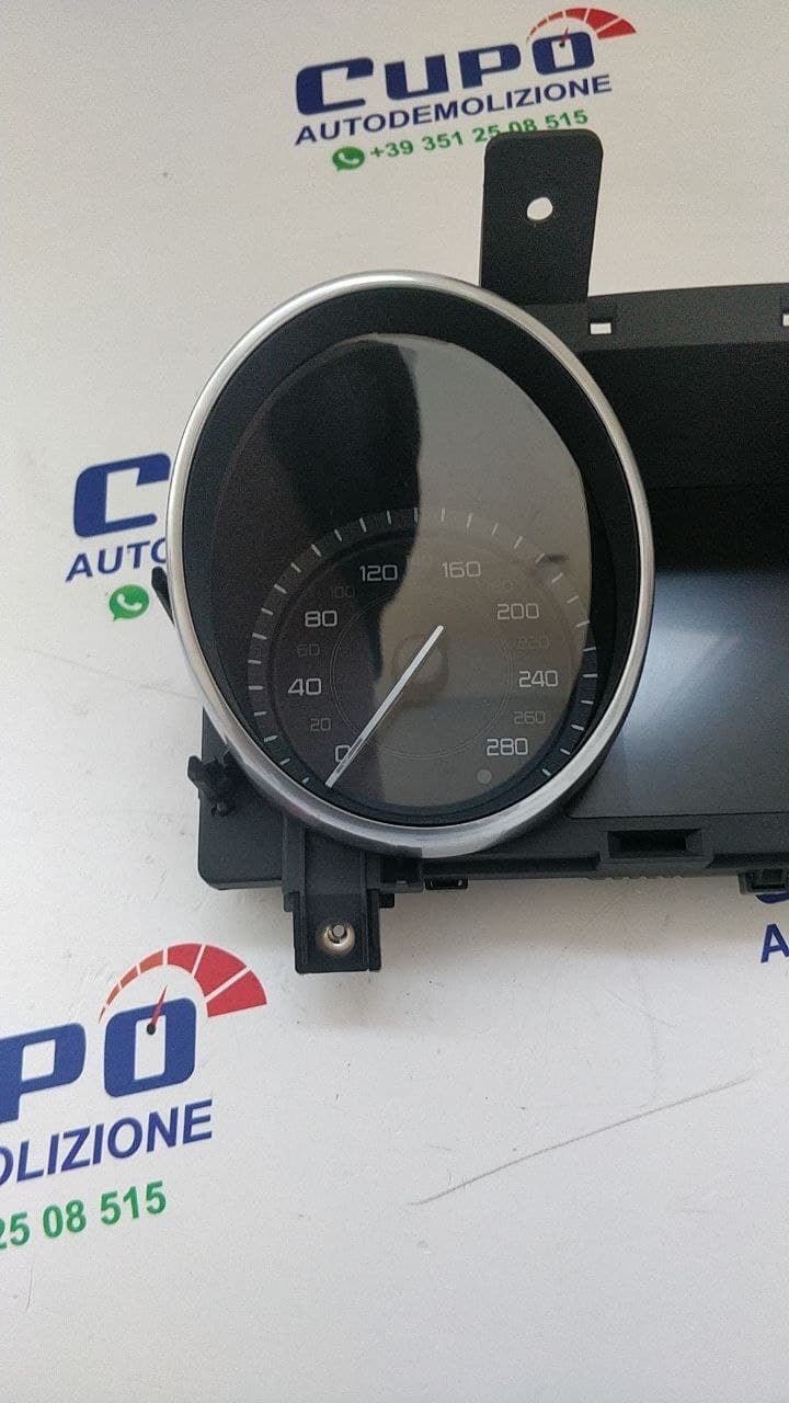 Tachometer Odometer Jaguar Xe 2.0 D r - design 2015 code gx7310849eg - F&P CRASH SRLS - Used Parts