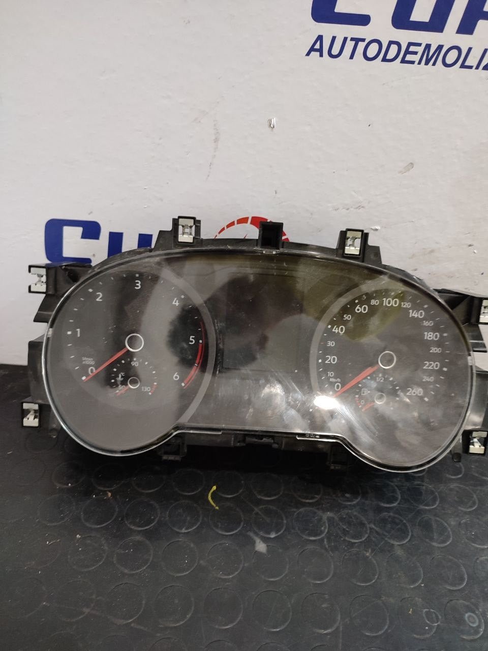 Speedometer / Odometer VOLKSWAGEN TIGUAN 1.4 (2016) code: a2c97079000 - F&P CRASH SRLS - Used Parts