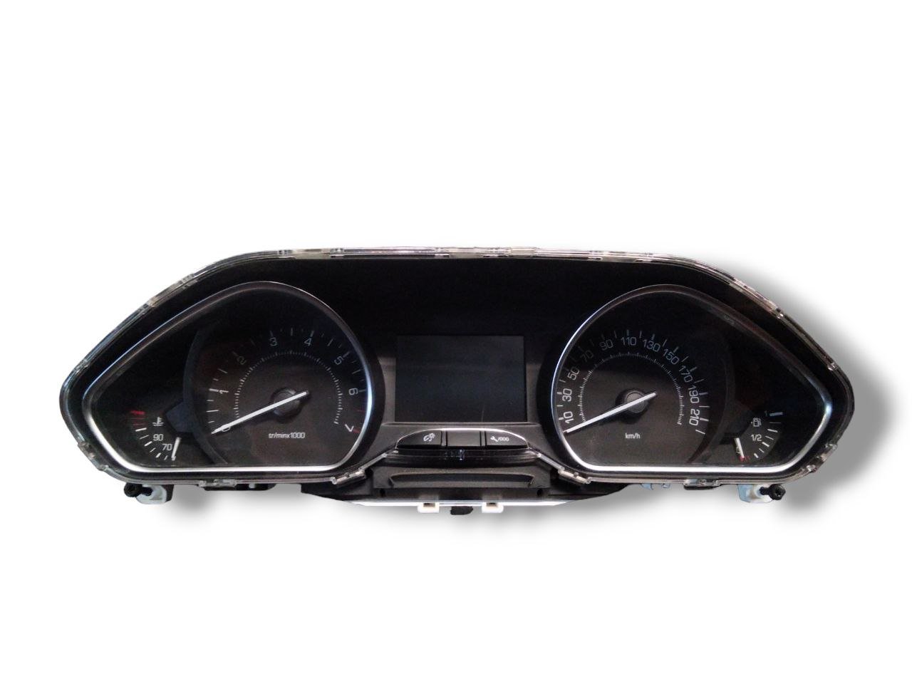 Peugeot 208 speedometer 1st 1.2 gasoline (2012 - 2019) cod.9814696380 / odometer Instrument panel - F&P CRASH SRLS - Used Parts