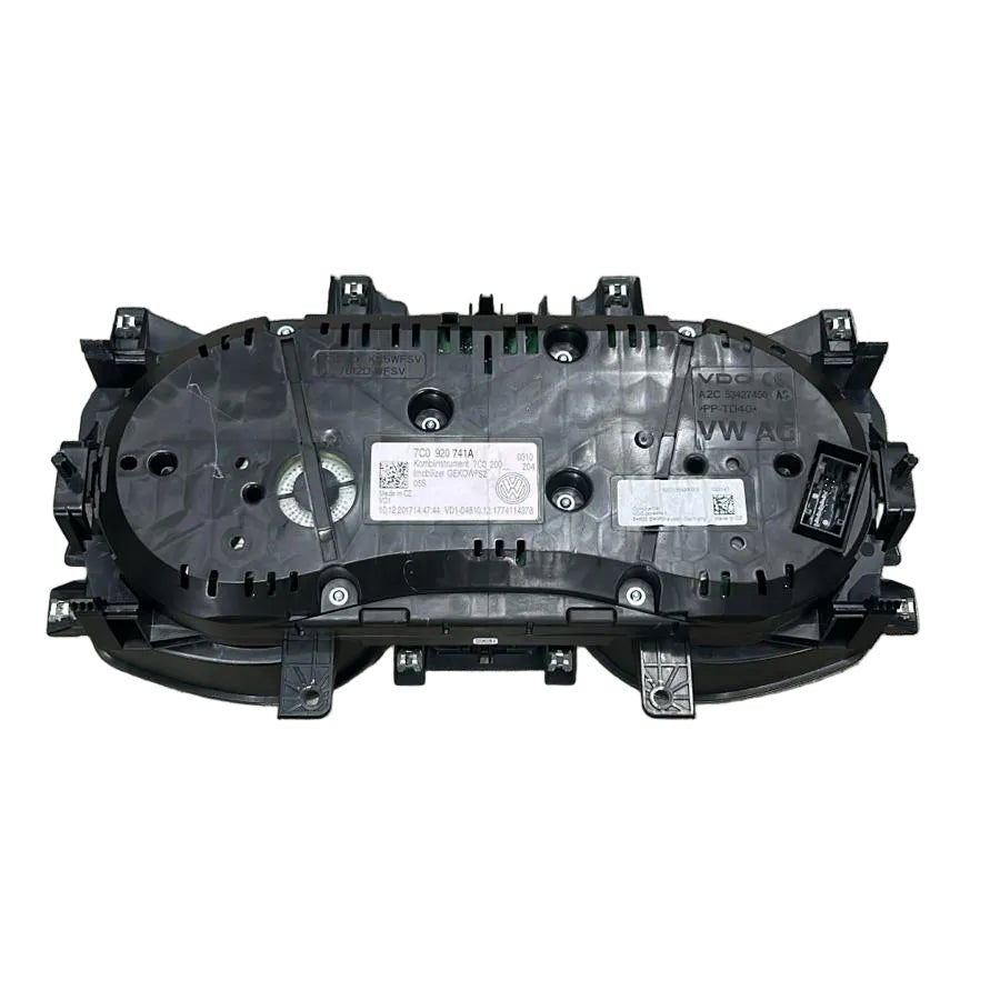 Tachimetro Volkswagen Crafter 7c0920741a 2.0 diesel (2016 > ) - F&P CRASH SRL - Ricambi Usati
