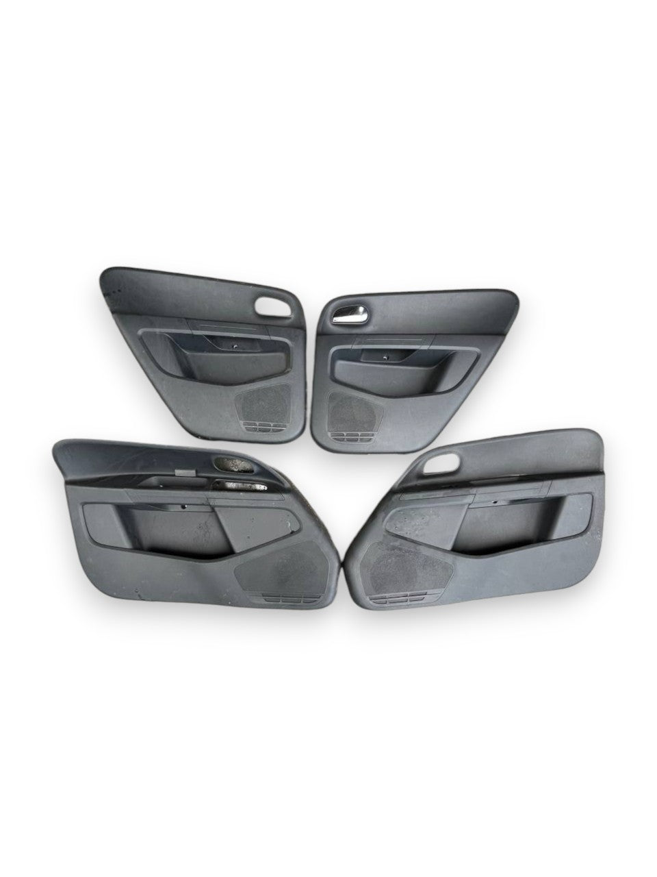 Tappezzeria / Sedili Completa in Tessuto Nera e Grigia Volkswagen Cross Up (2020) - F&P CRASH SRLS - Ricambi Usati