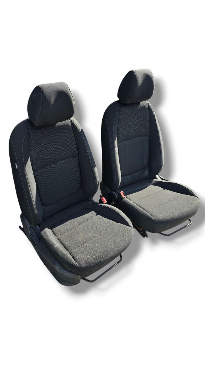 Tappezzeria / Sedili Completa Stoffa Neri Kia Rio ( 2011 - 2017 ) - F&P CRASH SRLS - Ricambi Usati