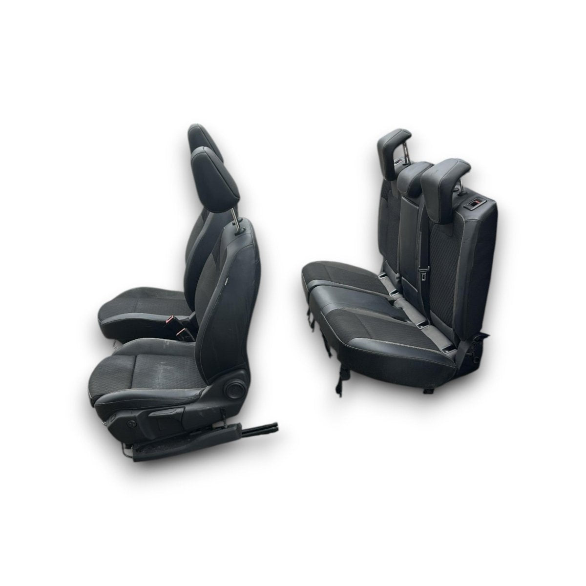 Tappezzeria / Sedili In Pelle E Stoffa Nera E Grigia Opel Grandland X (2017 > ) - F&P CRASH SRLS - Ricambi Usati