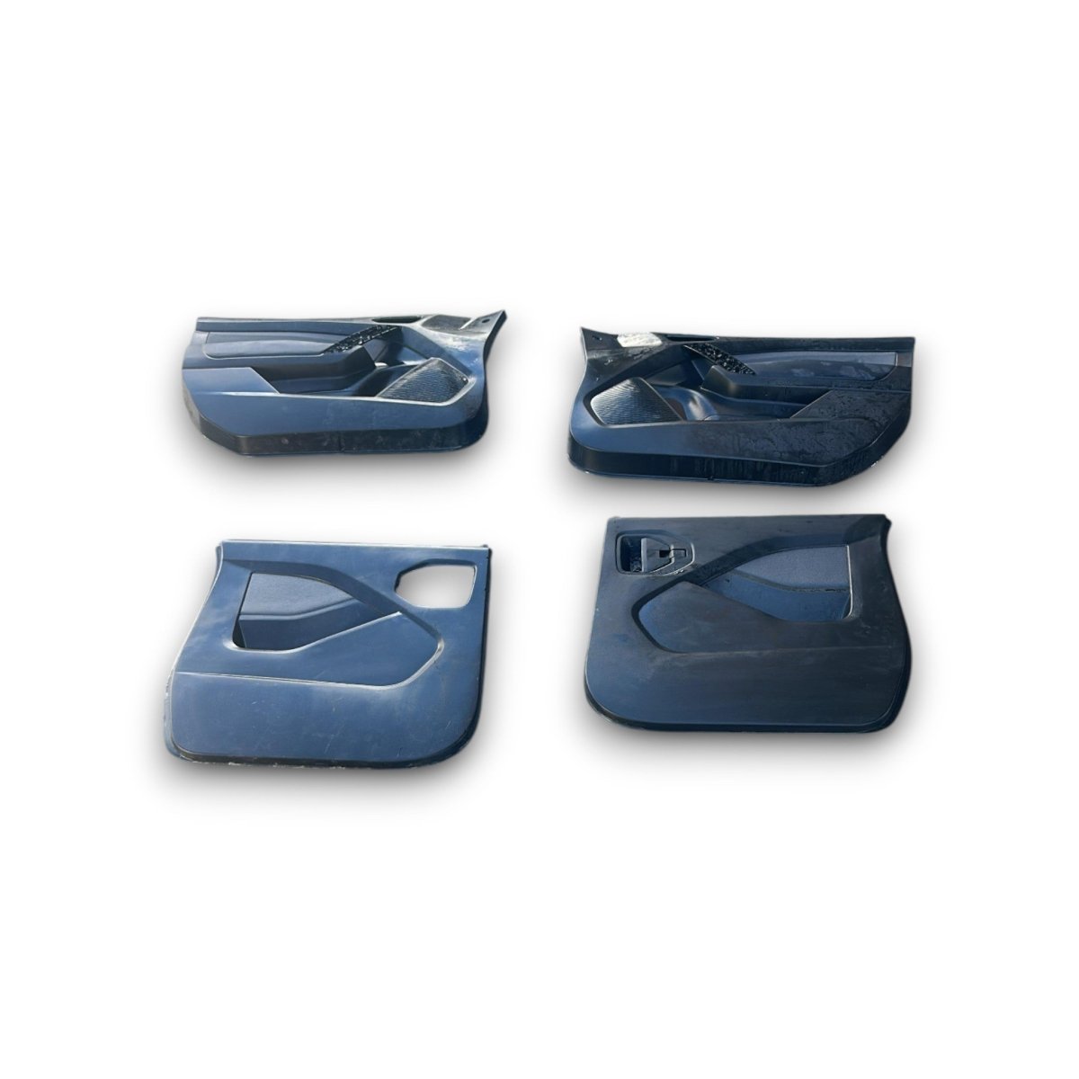 Tappezzeria / Sedili In Pelle e Stoffa Neri e Grigi Renault Kangoo III (2021 > ) - F&P CRASH SRLS - Ricambi Usati