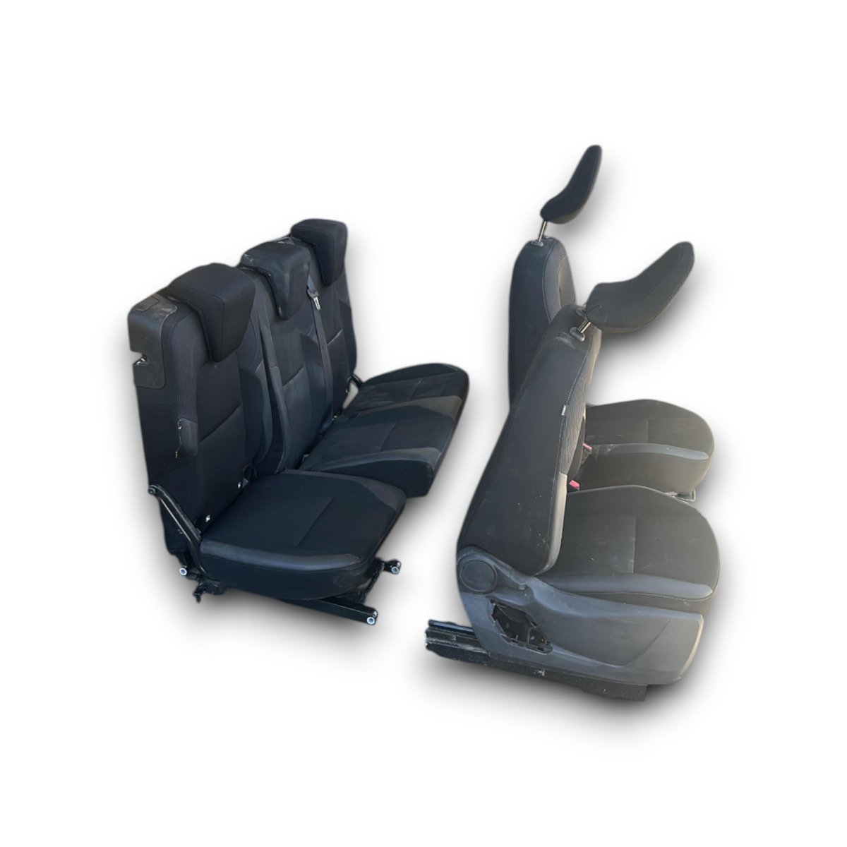 Tappezzeria / Sedili In Pelle e Stoffa Neri e Grigi Renault Kangoo III (2021 > ) - F&P CRASH SRLS - Ricambi Usati