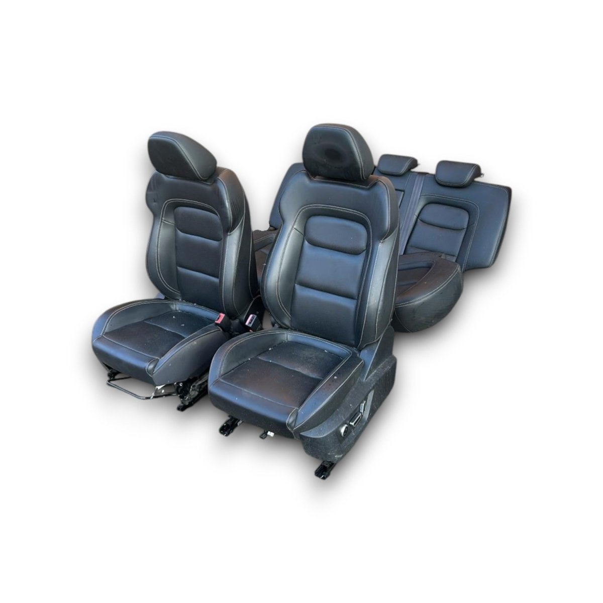 Tappezzeria / sedili in pelle neri DR F35 (2020 > 2023) - F&P CRASH SRL - Ricambi Usati