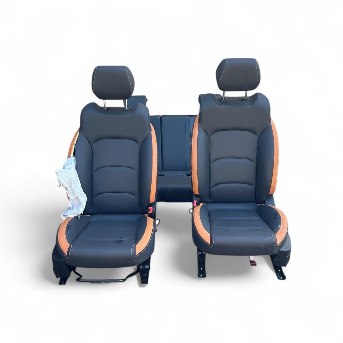 Tappezzeria / sedili in pelle neri e arancioni EMC Wave 3 (2020 > ) - F&P CRASH SRLS - Ricambi Usati