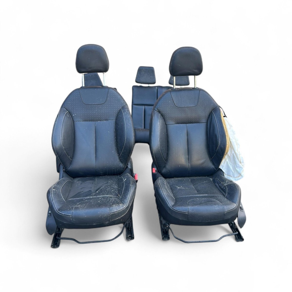 Tappezzeria / sedili in pelle neri Peugeot 2008 I (2013 > 2019) - F&P CRASH SRLS - Ricambi Usati