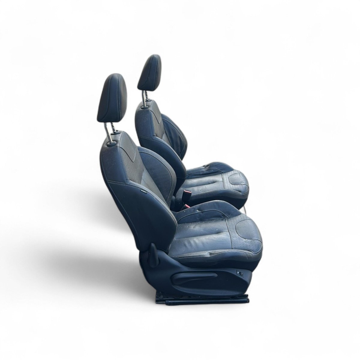 Tappezzeria / sedili in pelle neri Peugeot 2008 I (2013 > 2019) - F&P CRASH SRLS - Ricambi Usati