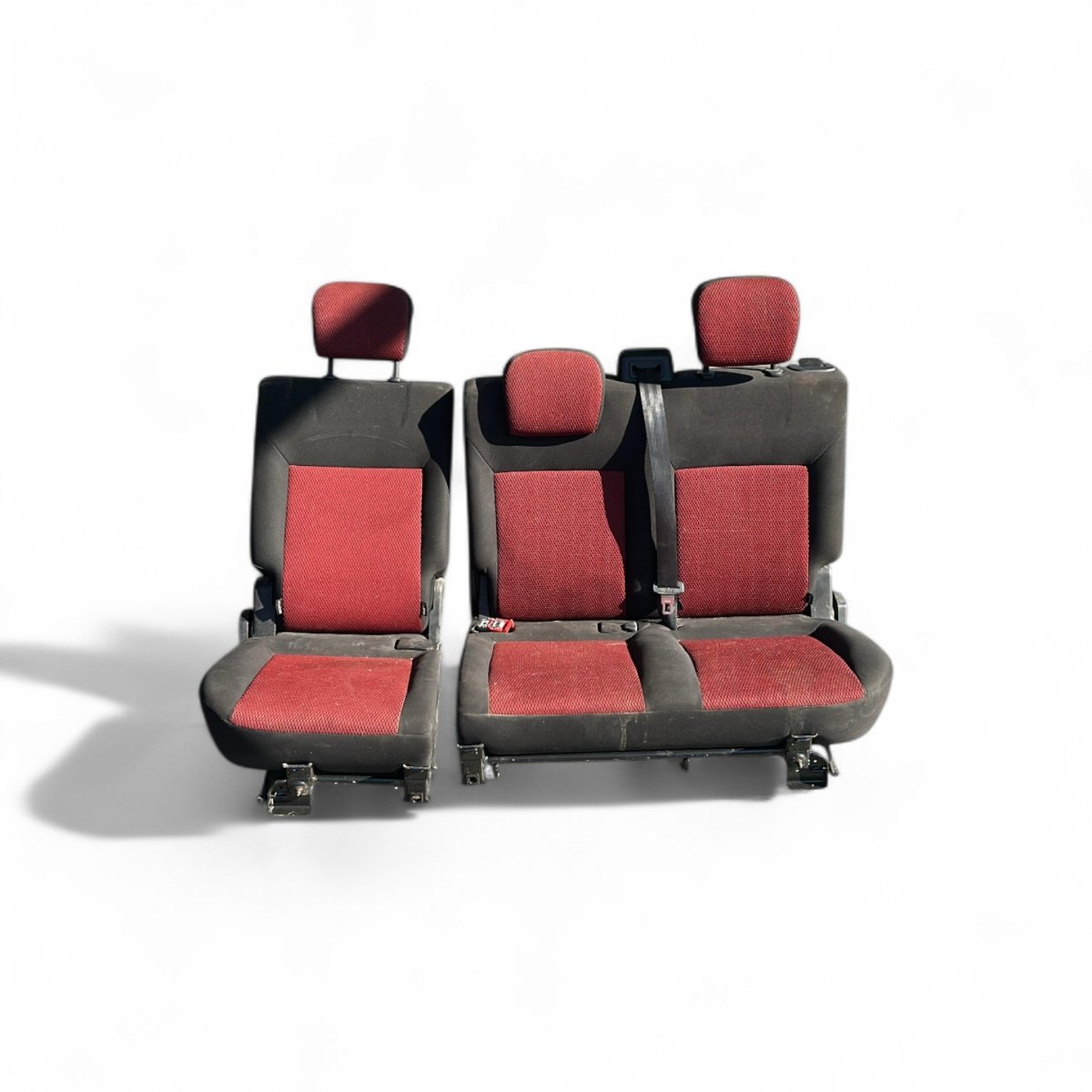 Tappezzeria / sedili in stoffa neri e rossi Fiat Doblo II (2009 > 2015) - F&P CRASH SRLS - Ricambi Usati