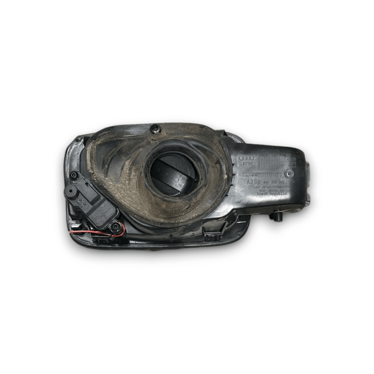Tappo / sportello carburante audi a3 8v cod:8V4809906 (2012 > 2020) - F&P CRASH SRLS - Ricambi Usati