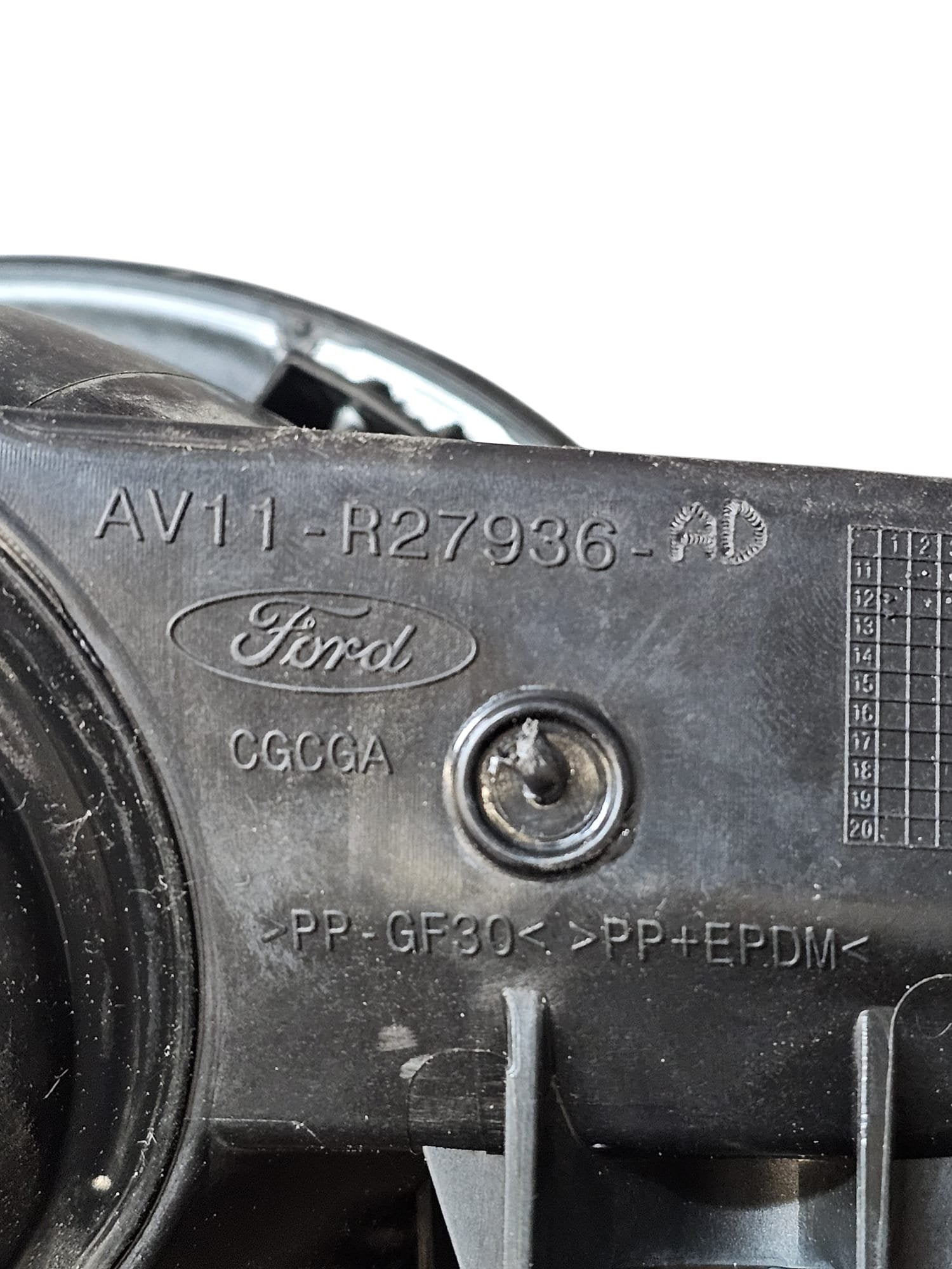 Tappo / Sportello Carburante Ford B - Max (2012 - 2018) Cod:AV11 - R27936 - AD - F&P CRASH SRLS - Ricambi Usati