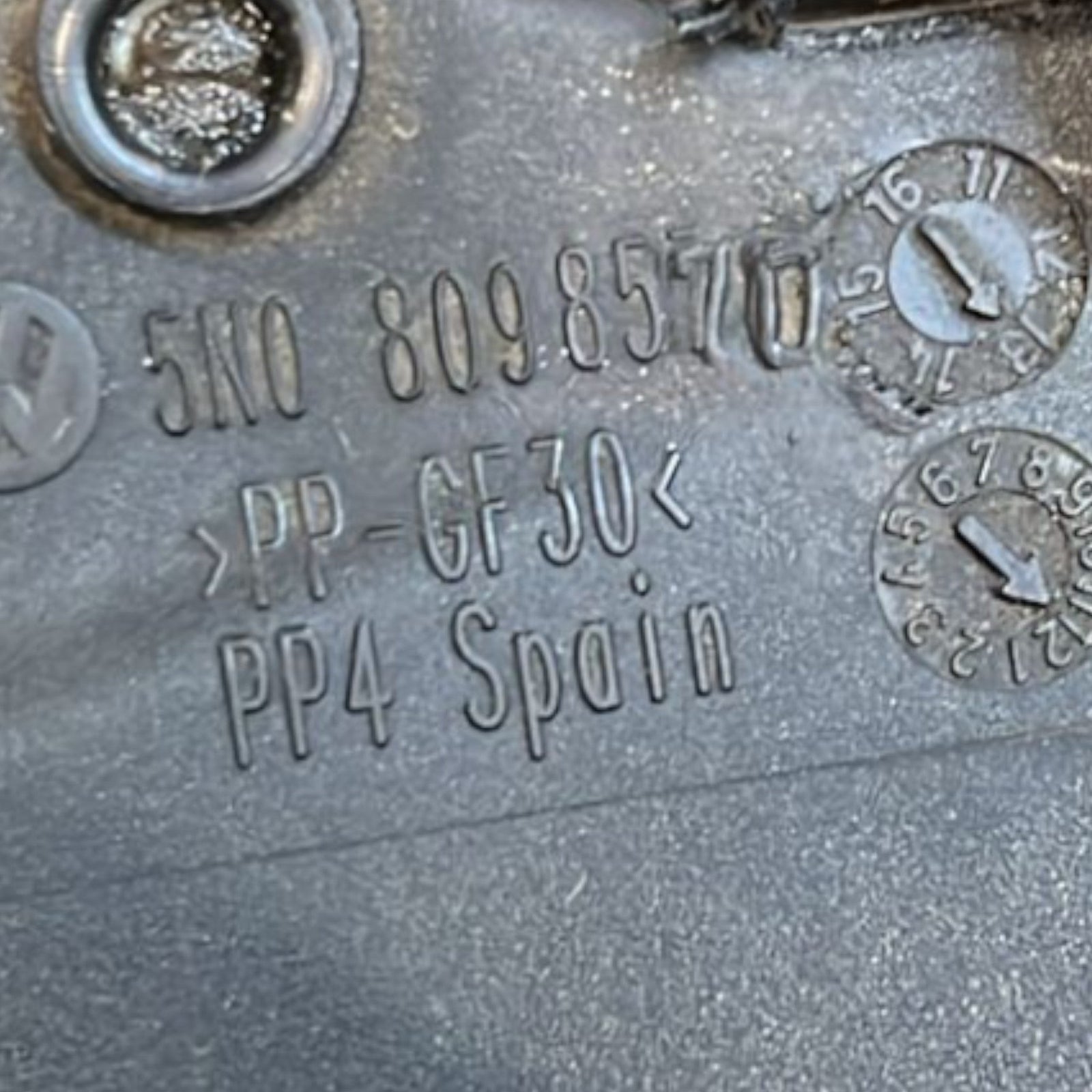 Tappo / Sportello Carburante Volkswagen Tiguan I cod:5N0809857 Diesel (2007 >2016) - F&P CRASH SRLS - Ricambi Usati