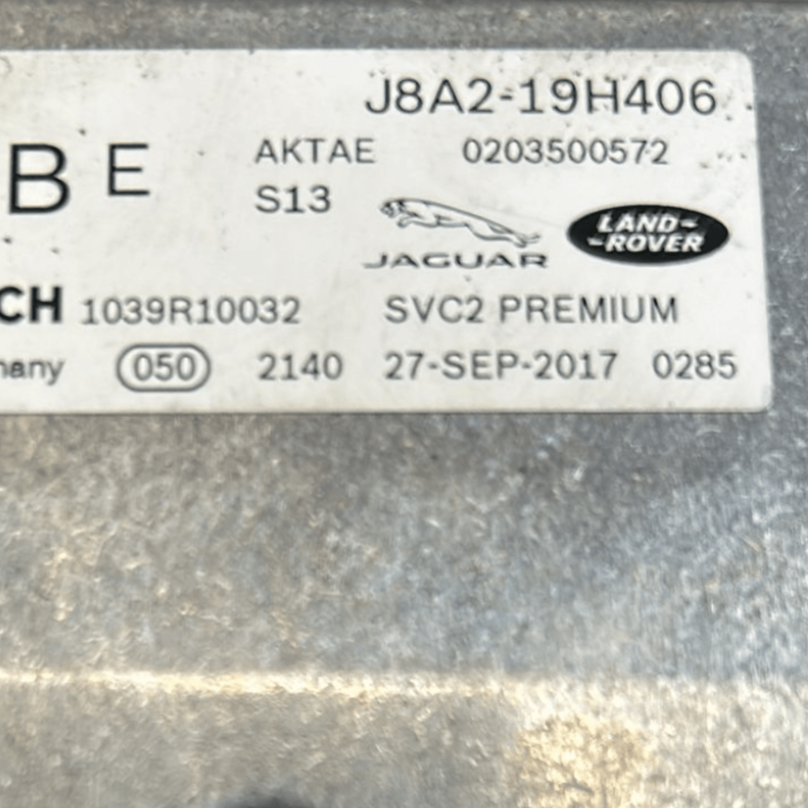 Telecamera Anteriore Range Rover Velar (2017 >) cod:J8A2 - 19H406 - F&P CRASH SRLS - Ricambi Usati