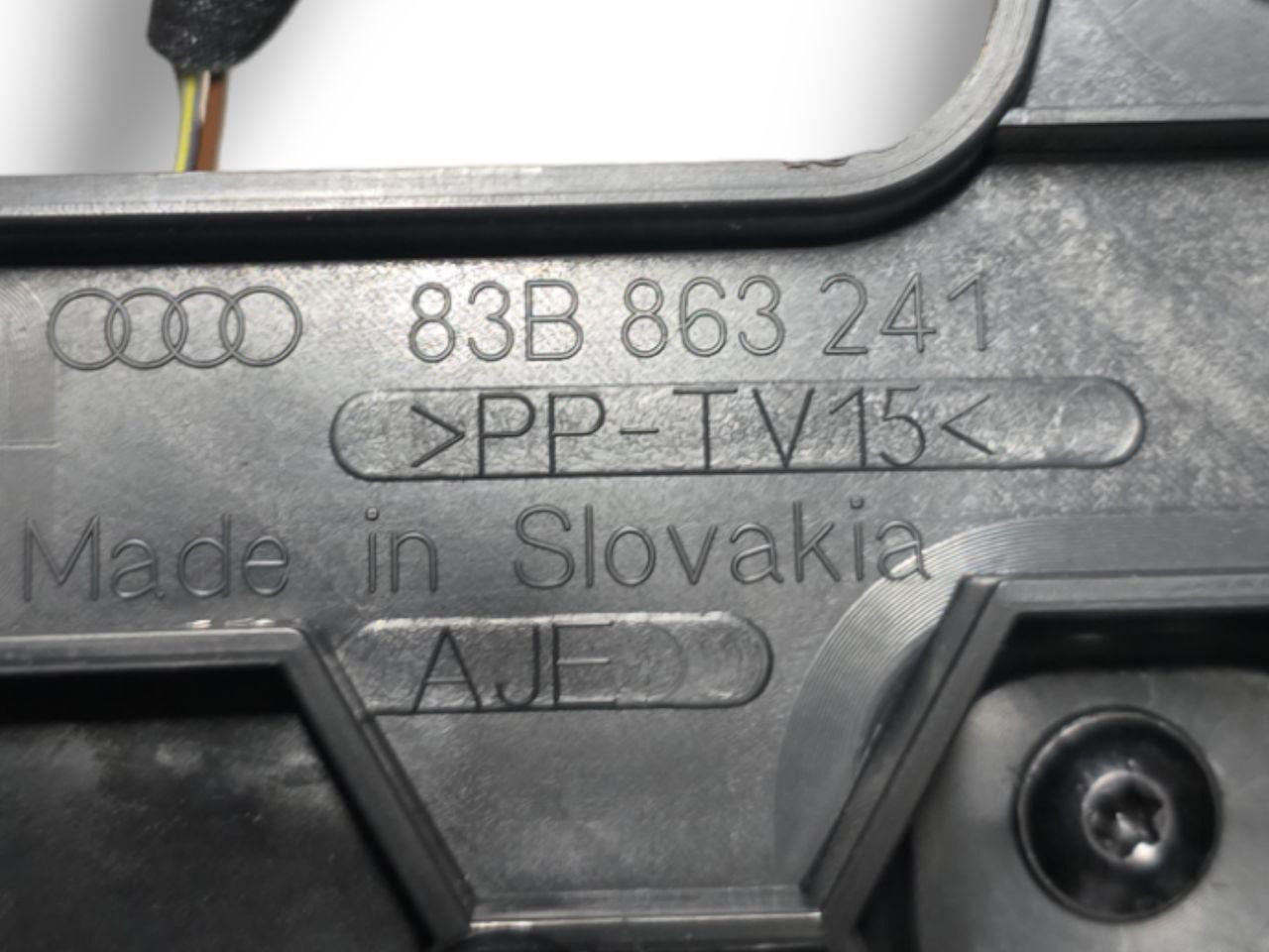TUNNEL CENTRALE AUDI Q3 F3 (2018>) Cod : 83B863241 - F&P CRASH SRLS - Ricambi Usati