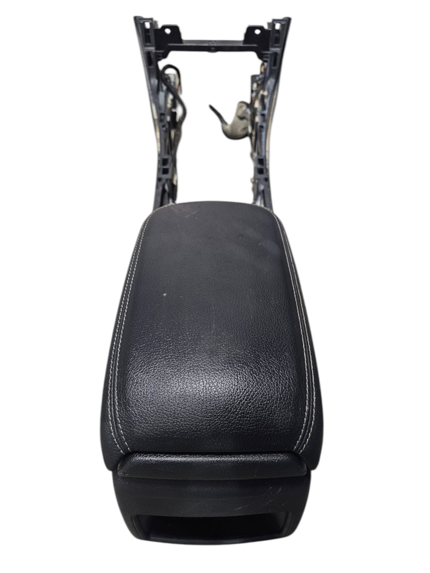 Tunnel centrale con bracciolo Mercedes Classe A W176 (2012 - 2018) Cod:A1766800900 - F&P CRASH SRLS - Ricambi Usati