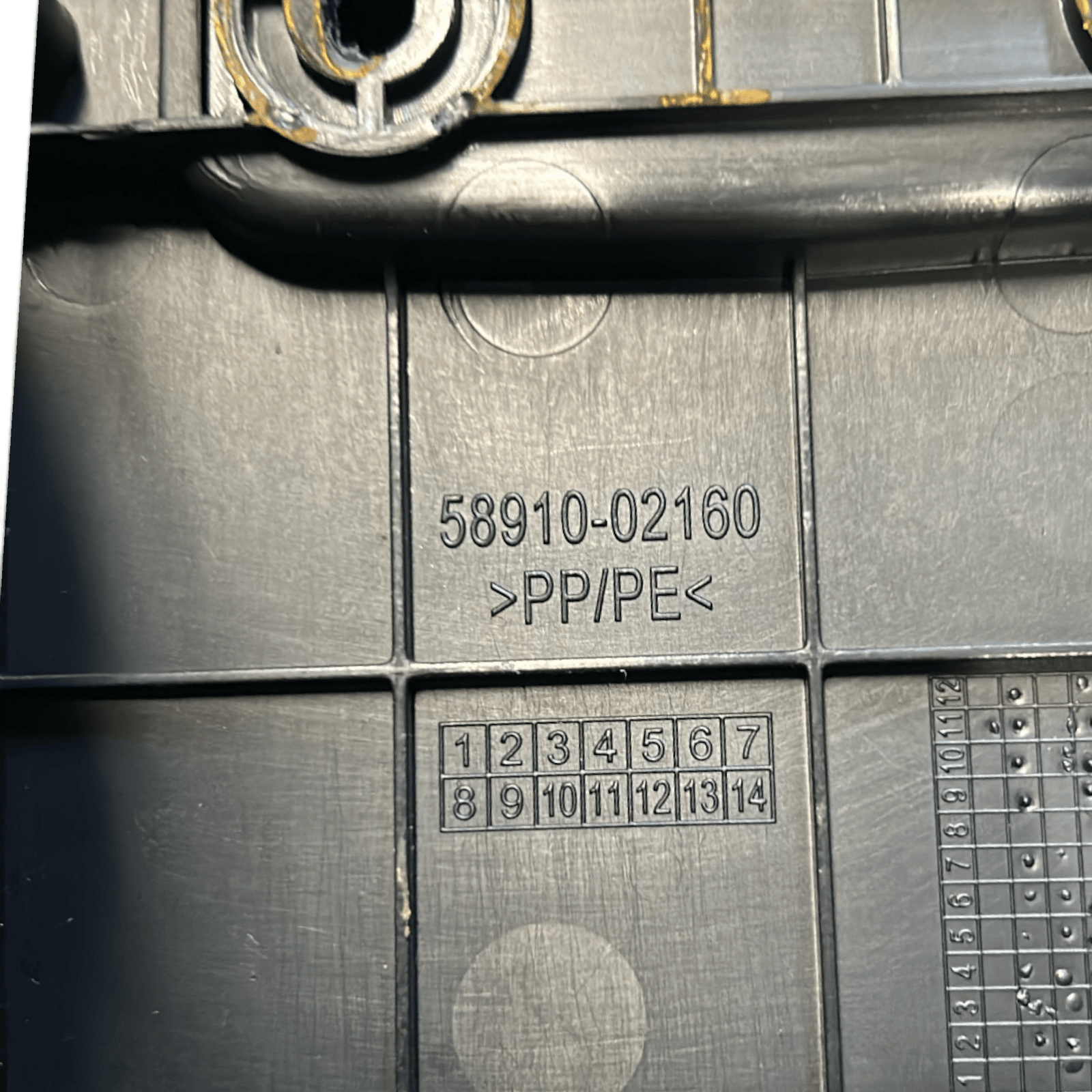 Tunnel centrale con bracciolo Toyota Auris (2012 - 2018) cod.58910 - 02160 - F&P CRASH SRLS - Ricambi Usati