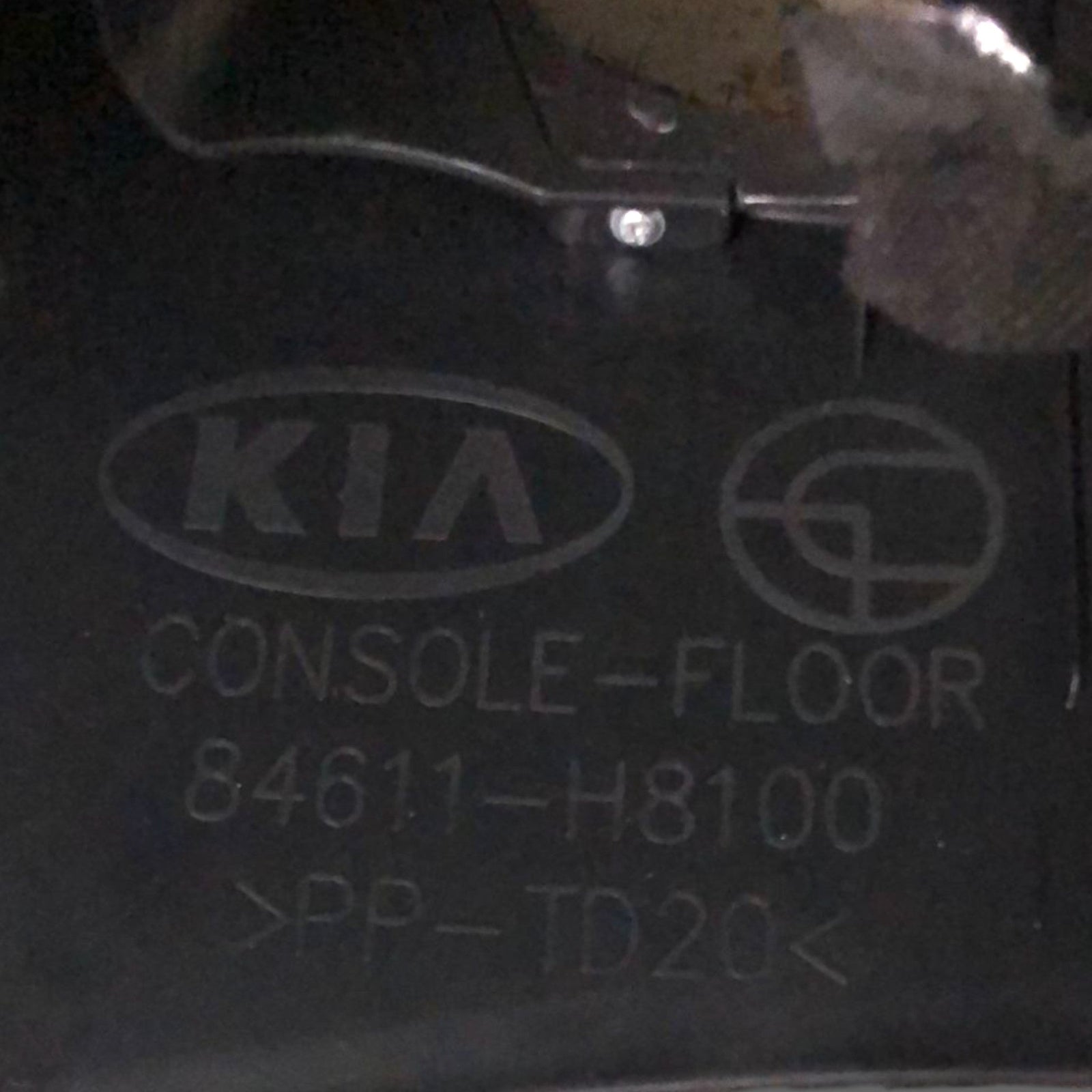 Tunnel Centrale Kia Stonic (2017 >) cod:84611 - H8100 + Bracciolo - F&P CRASH SRLS - Ricambi Usati