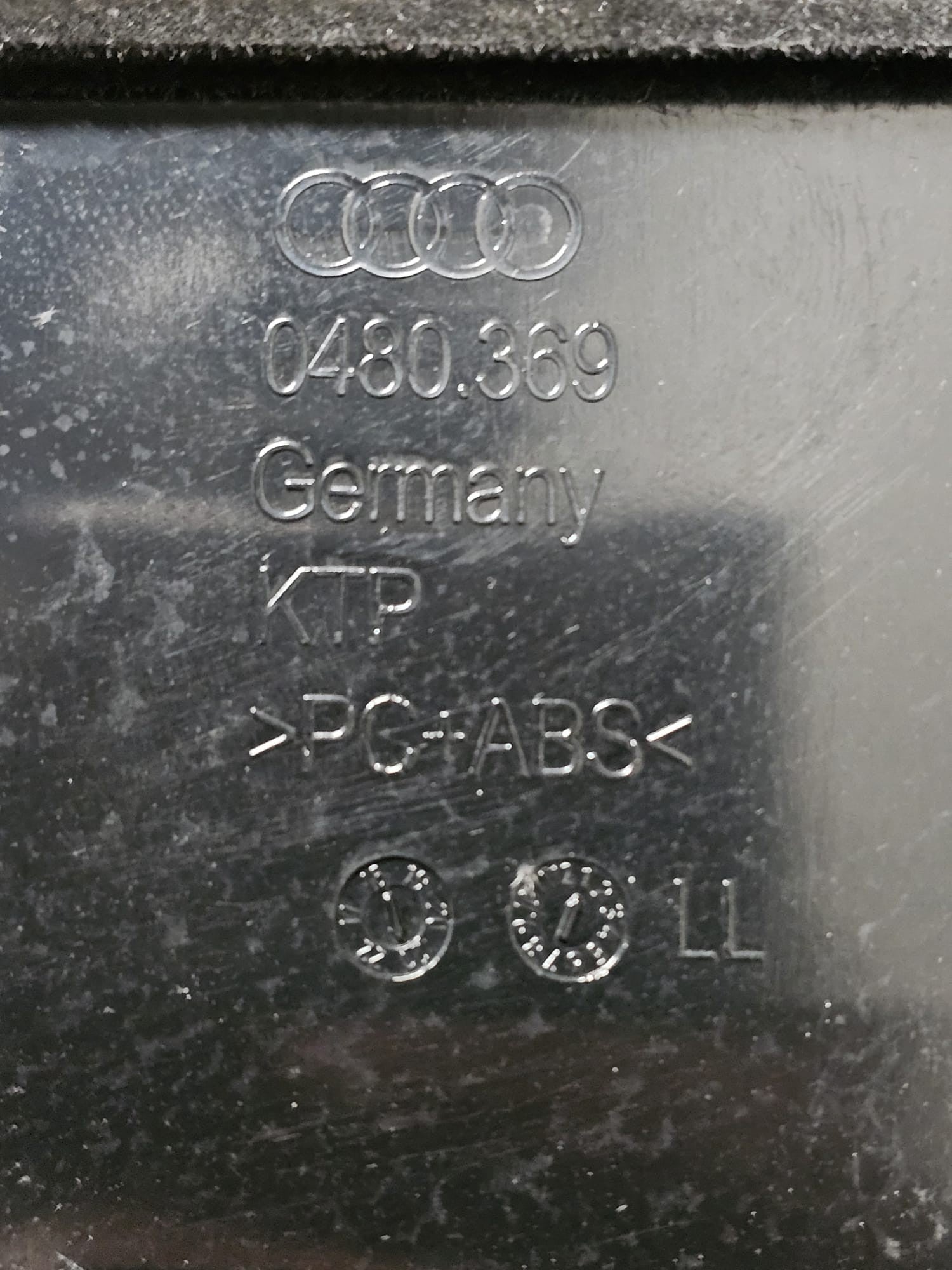 Left Dashboard Storage Compartment Audi Q3 F3 Cod:0480369 (2018 - >) - F&P CRASH SRLS - Used Spare Parts