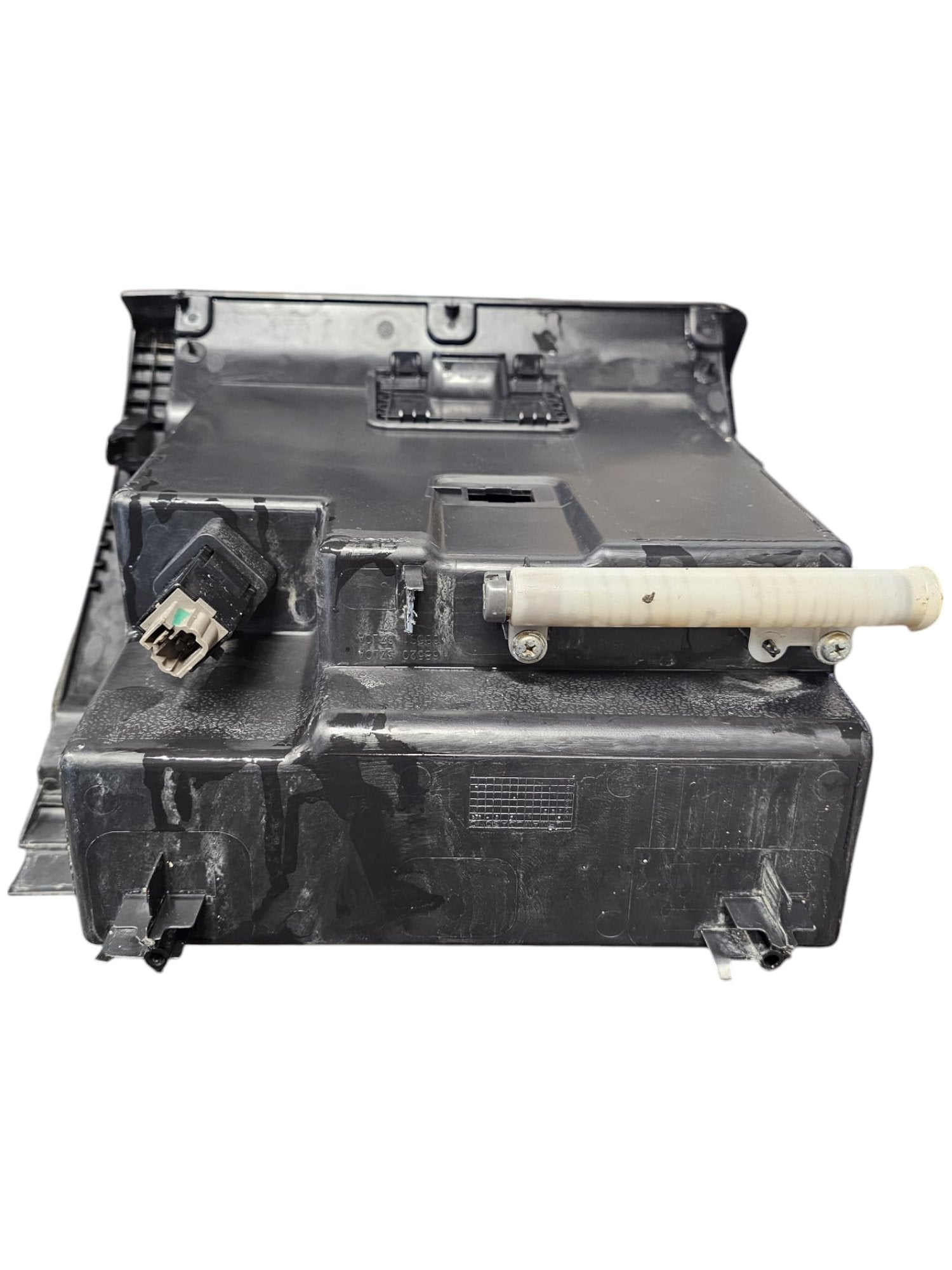 Nissan Pulsar Glove Compartment (2014 - 2018) Code:685203ZL0A - F&P CRASH SRLS - Used Parts