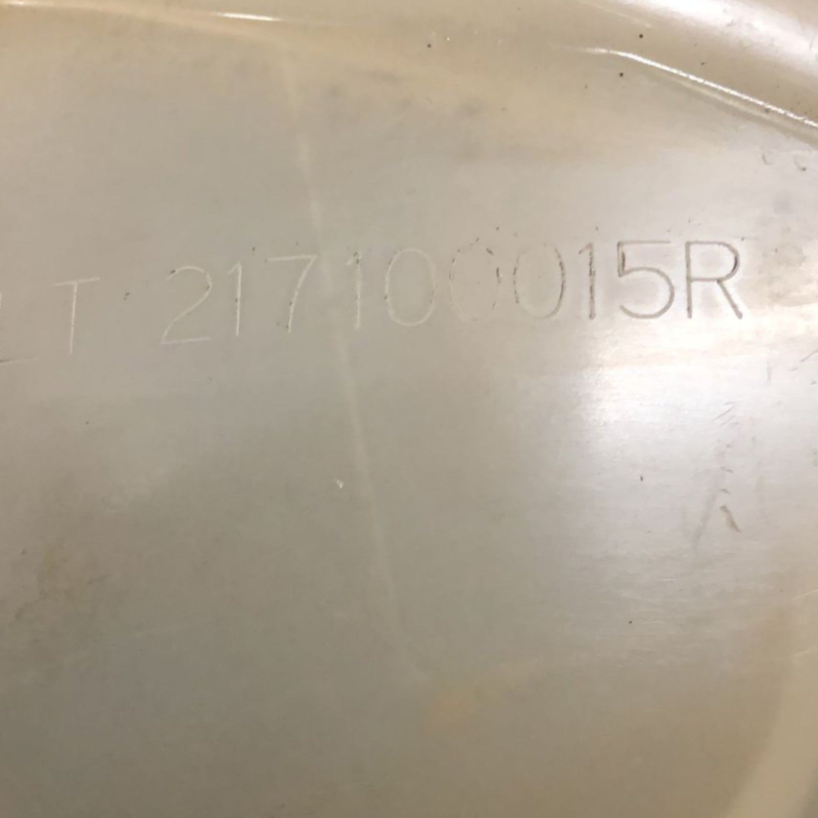 Vaschetta Liquido refrigerante Renault Master III (2019 >) cod:217100015R - F&P CRASH SRLS - Ricambi Usati