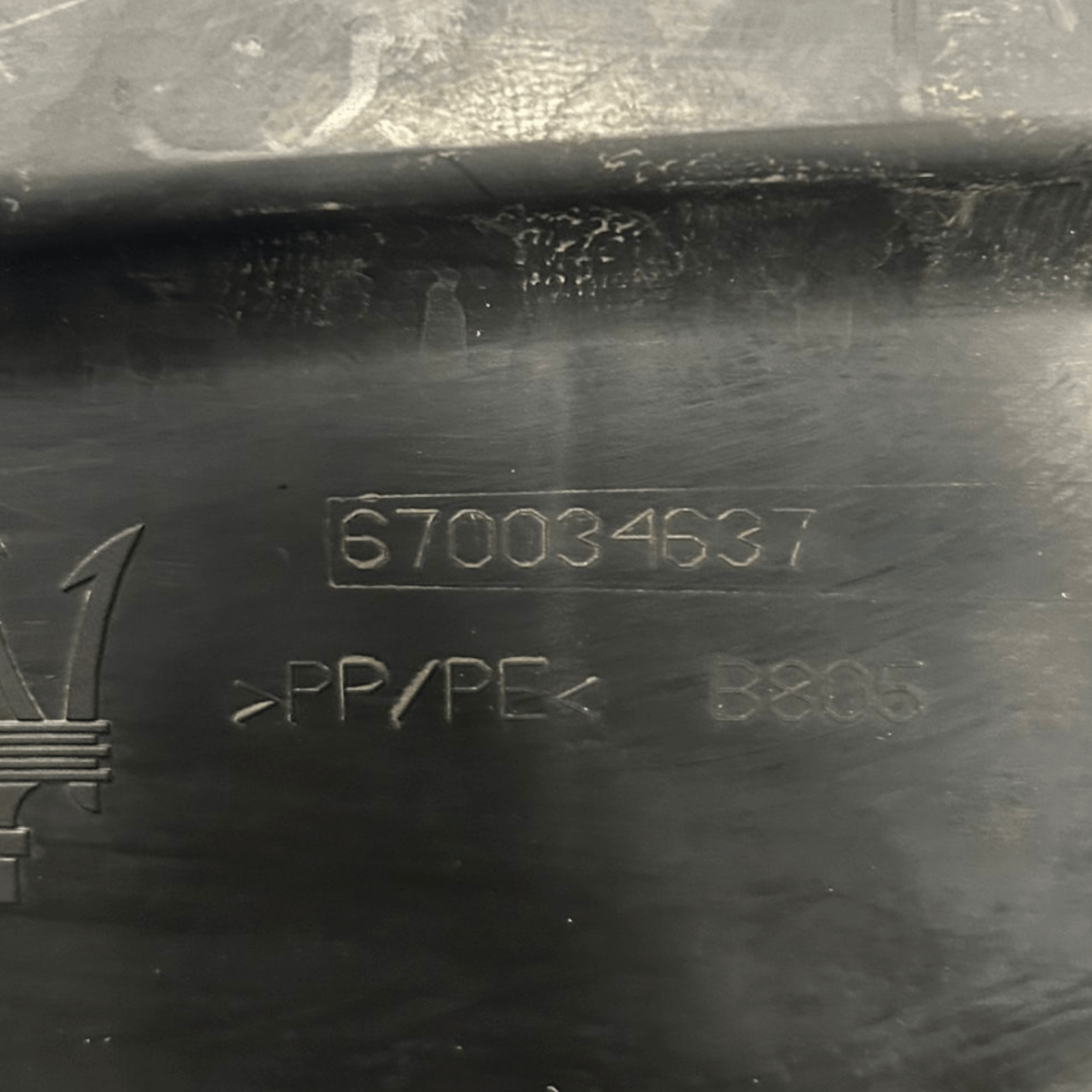 Windshield washer fluid tank Maserati Levante code:670034637 (2016 >) - F&P CRASH SRL - Used Parts