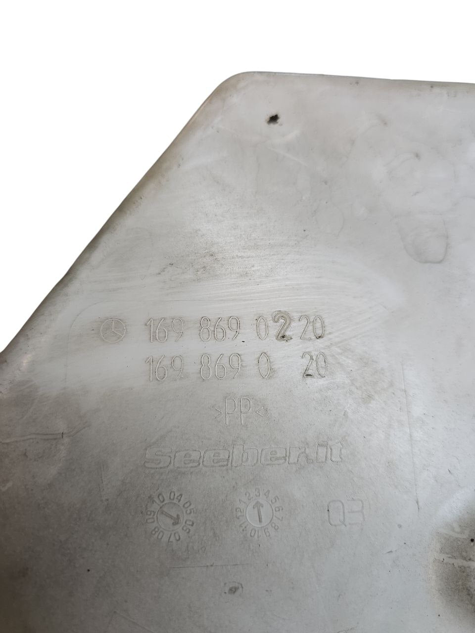 Windshield Washer Fluid Reservoir Mercedes - Benz Class B w245 ( 2004 - 2012 ) Code: 1698690220 - F&P CRASH SRLS - Used Parts