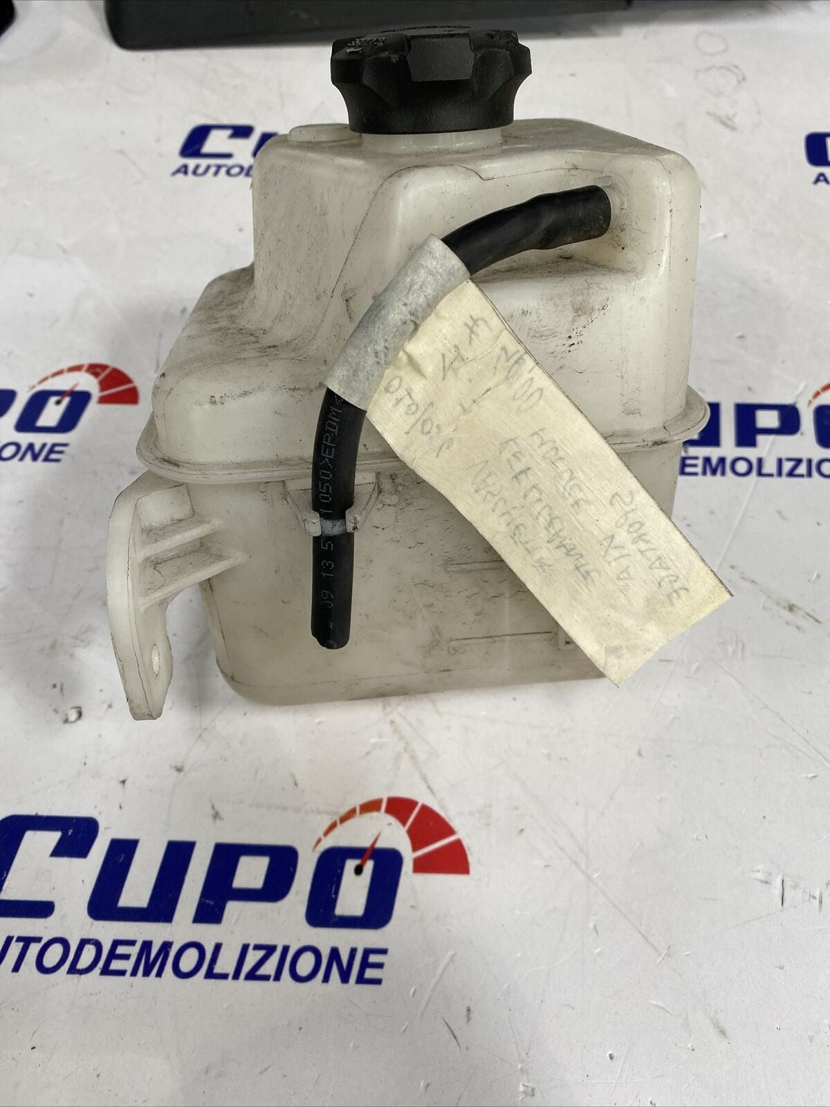 Vaschetta Refrigerante Motore Kia Sportage (2010/2016) 1.7 - F&P CRASH SRLS - Ricambi Usati