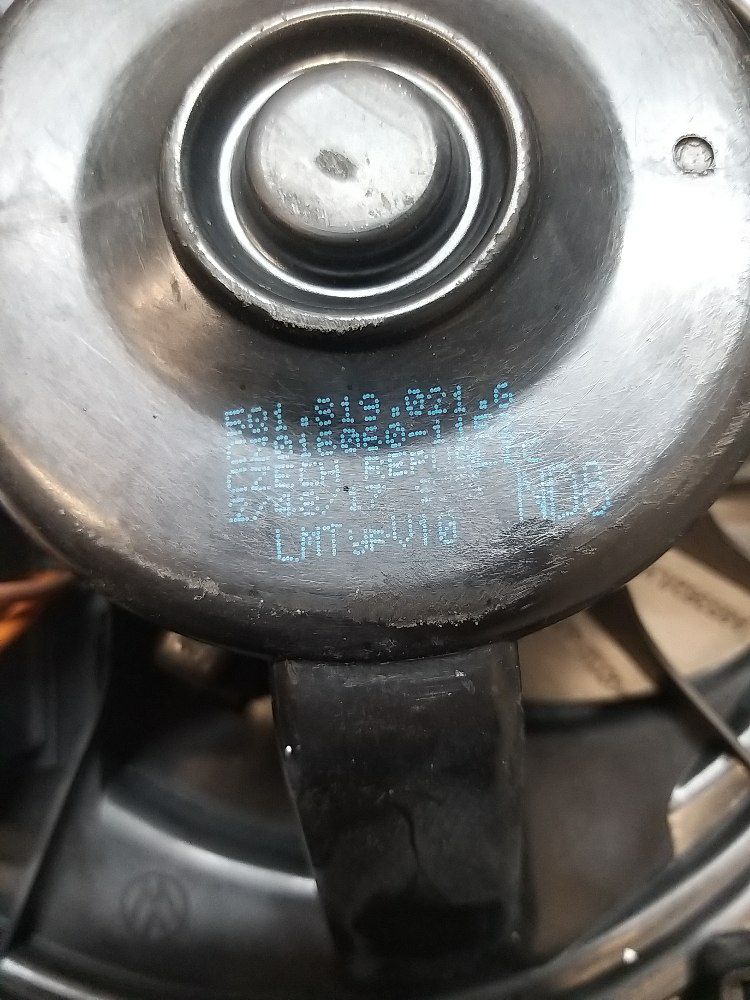 Cabin Fan Golf VII / A3 / Q2 / Tiguan / Leon ( 2012 - 2019 ) Code: 5Q1819021G - F&P CRASH SRLS - Used Parts