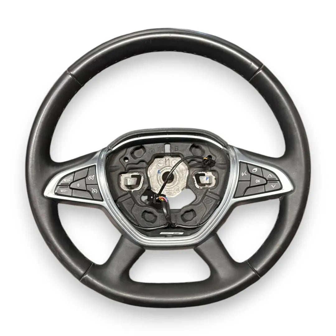 Volante Dacia Sandero 3ª Serie 2020–2024 OEM 484002982R