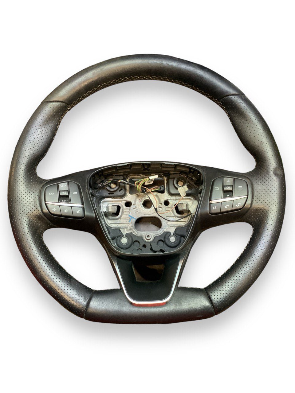 Volante / Sterzo + Comandi al Volante In Pelle Nero Ford Fiesta VII (2018) cod.34264651A - F&P CRASH SRLS - Ricambi Usati