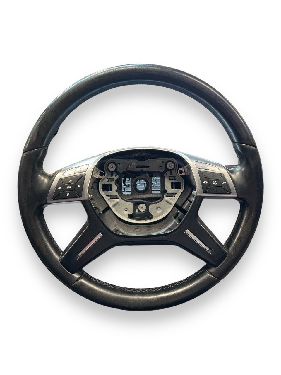 Volante / Sterzo Mercedes - Benz Classe C W204 (2009 al 2014) cod: A2464605203 - F&P CRASH SRLS - Ricambi Usati