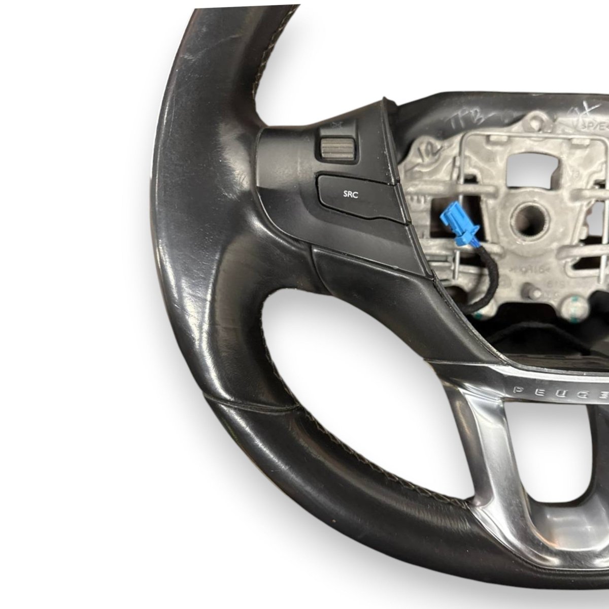 Volante / sterzo peugeot 208 Cod: 86758803 (2013 - 2019) - F&P CRASH SRL - Ricambi Usati