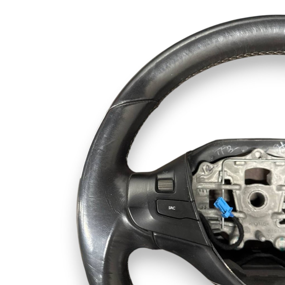 Volante / sterzo peugeot 208 Cod: 86758803 (2013 - 2019) - F&P CRASH SRL - Ricambi Usati