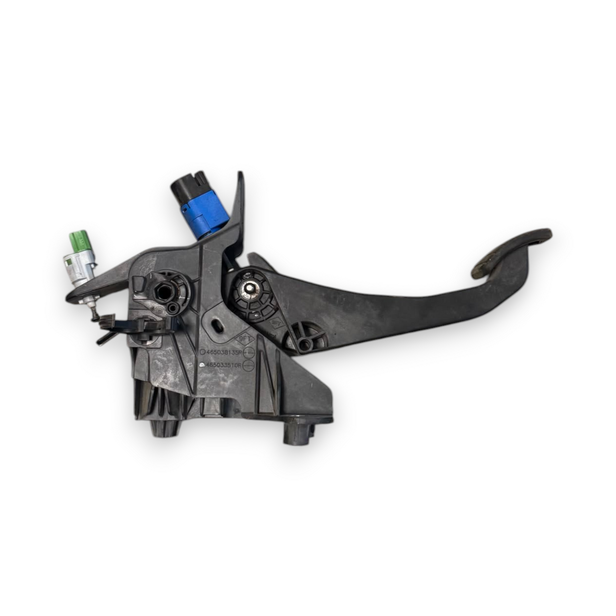 Koppeling pedaal Dacia Sandero II 1.0 benzine cod.465038135R (2012-2021) 