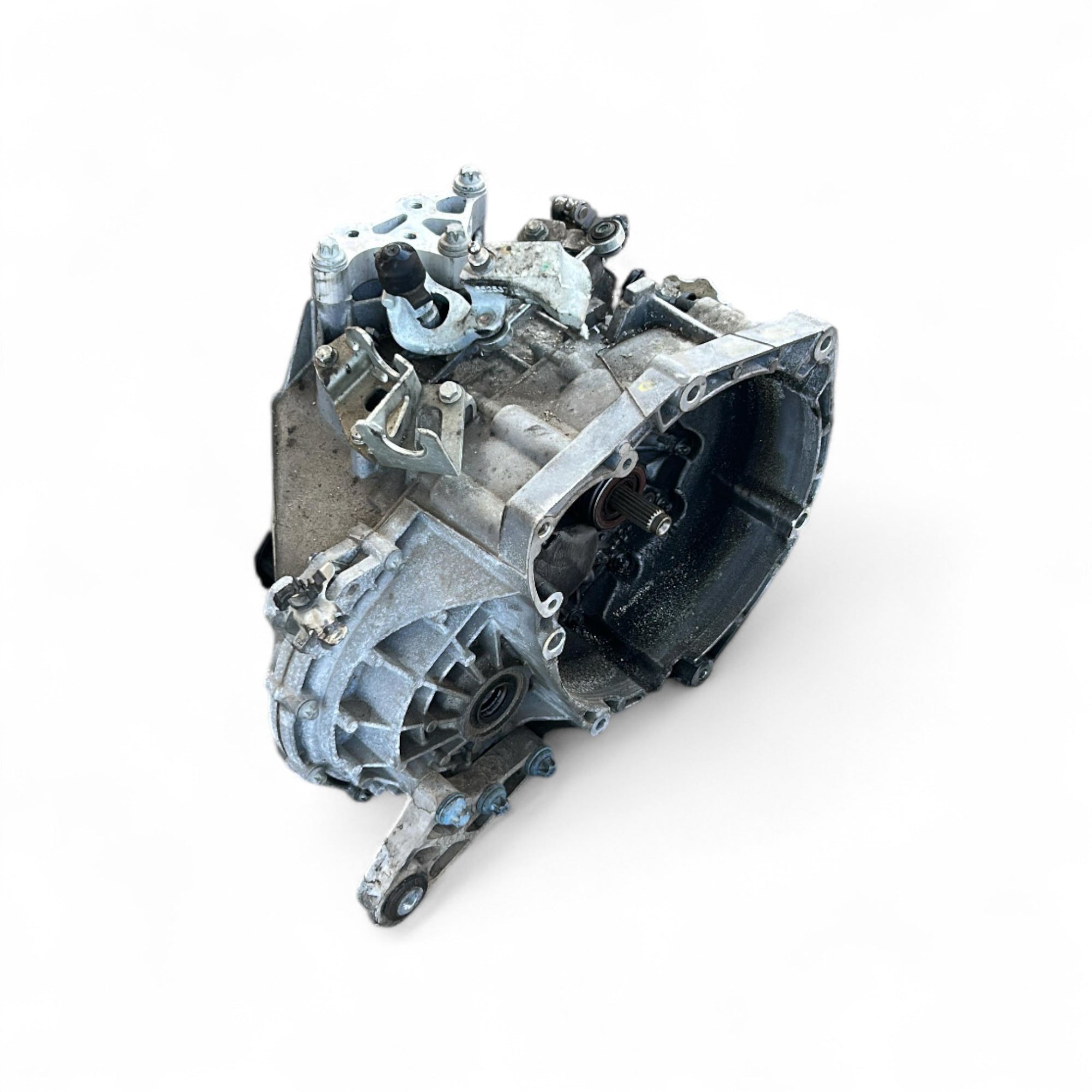 Ročni menjalnik 6 prestav Jeep Compass II koda 55250410 (2016 > ) 