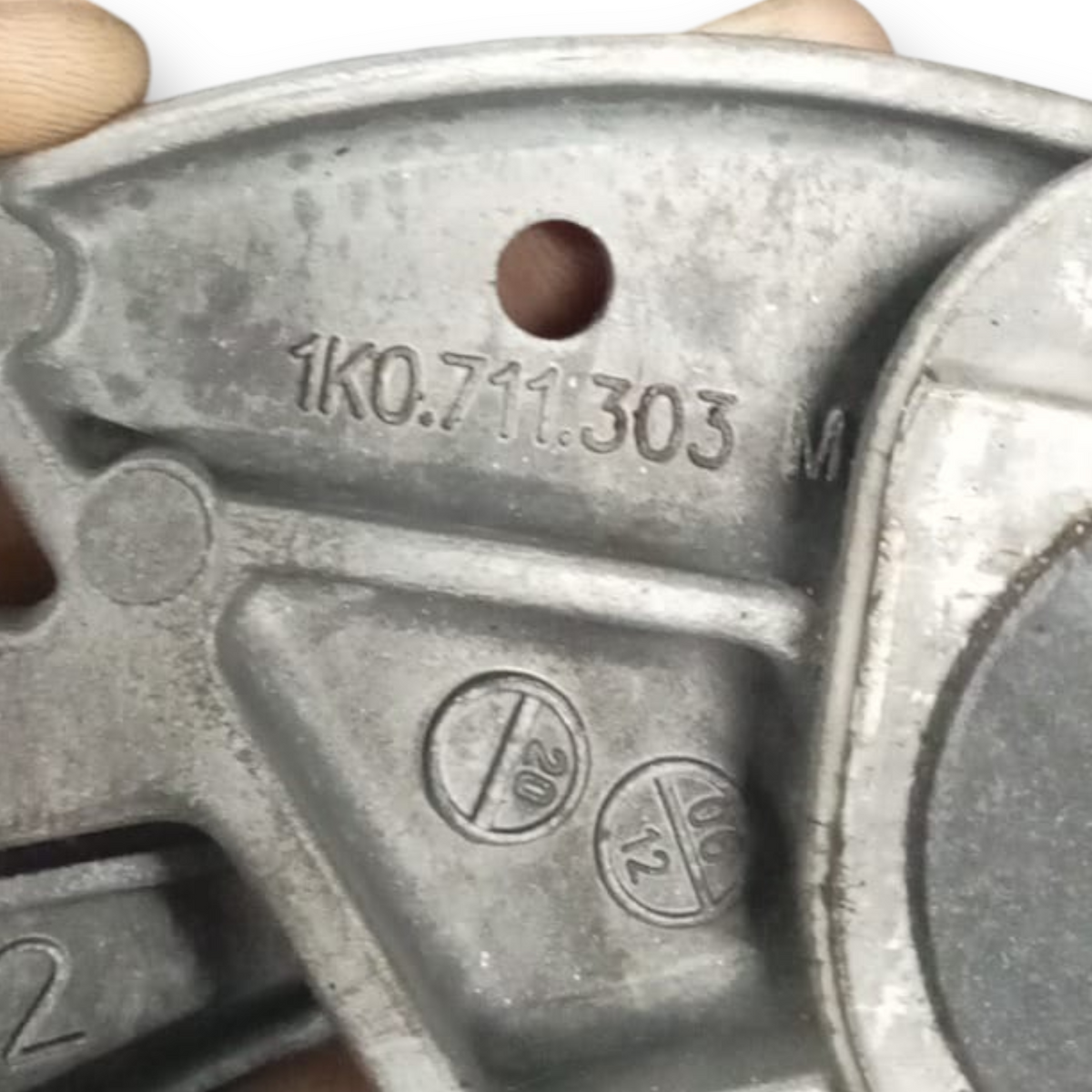 Leva freno a mano volkswagen golf 6 cod . 1k0711303p ( 2008 > 2012 ) 1k0711303m