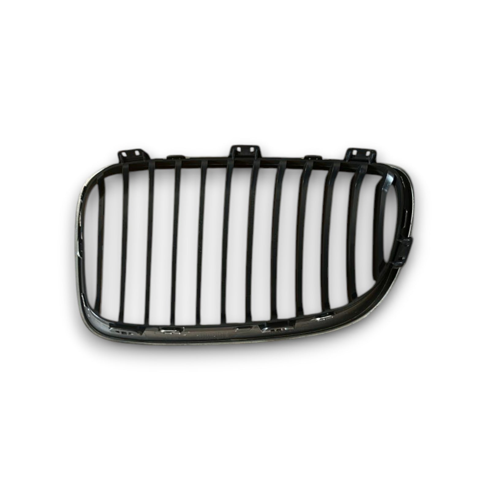 Grille gauche pare-chocs avant BMW Série 1 (E81) (2004 > 2013) moulure 