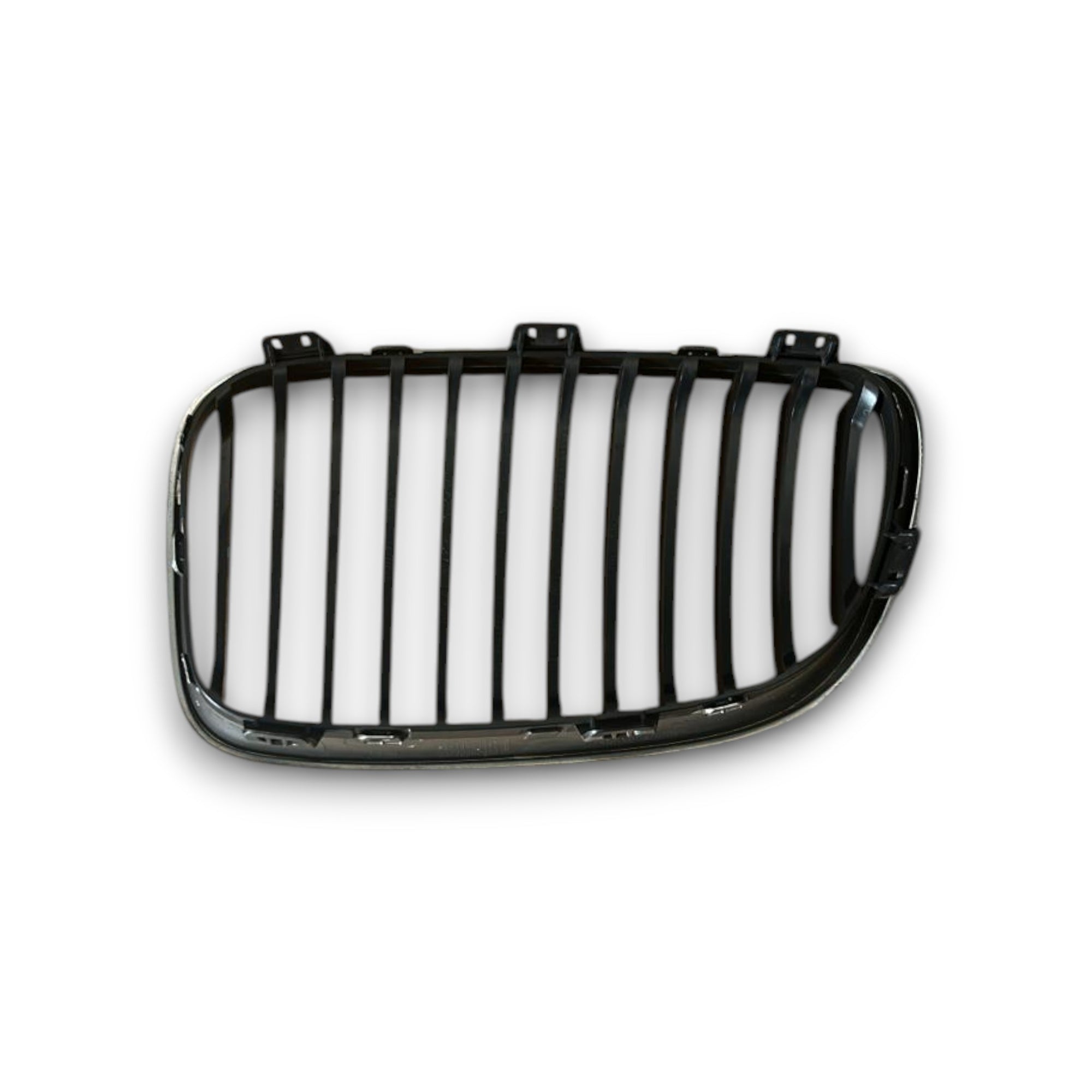 Grille gauche pare-chocs avant BMW Série 1 (E81) (2004 > 2013) moulure 