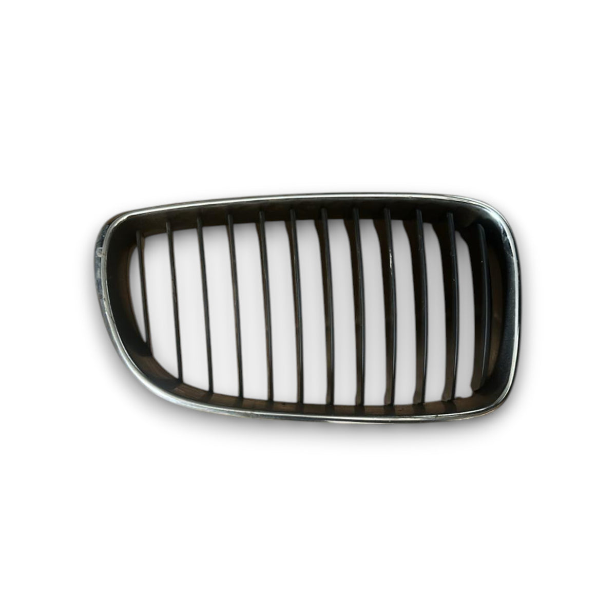 Grille gauche pare-chocs avant BMW Série 1 (E81) (2004 &gt; 2013) moulure 