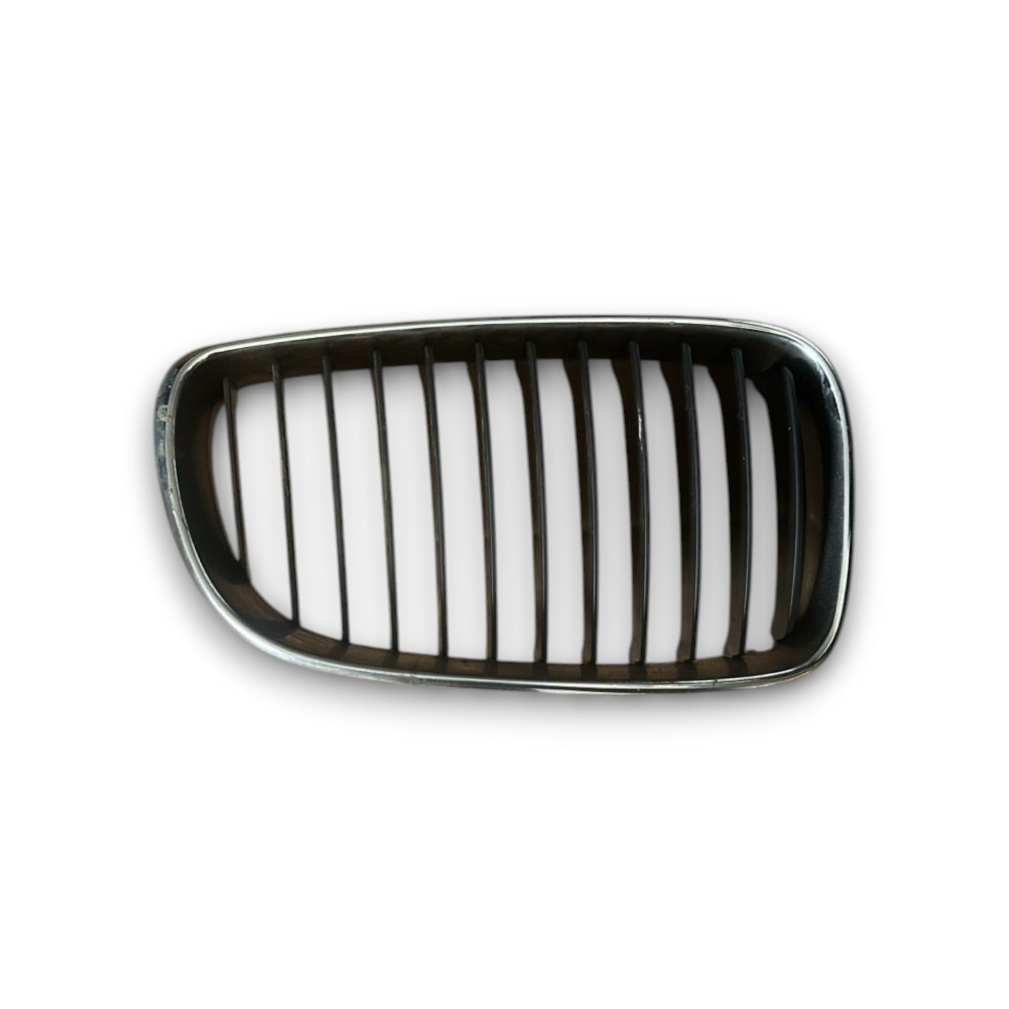 Grille gauche pare-chocs avant BMW Série 1 (E81) (2004 > 2013) moulure 