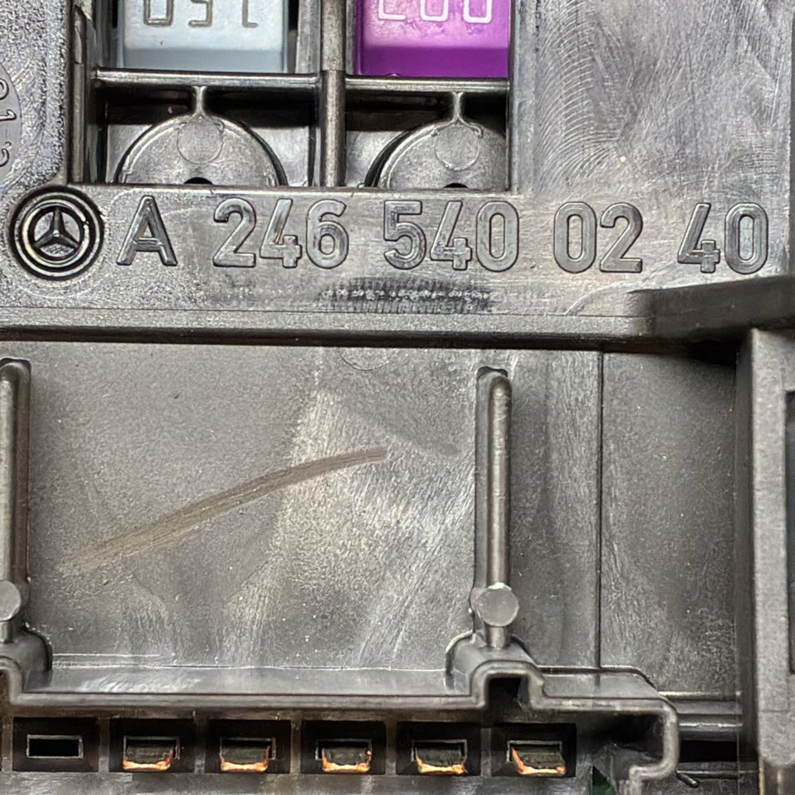 Zekeringdoos mercedes-benz klasse a w176 cod : a24654002 (2012 - 2018) 
