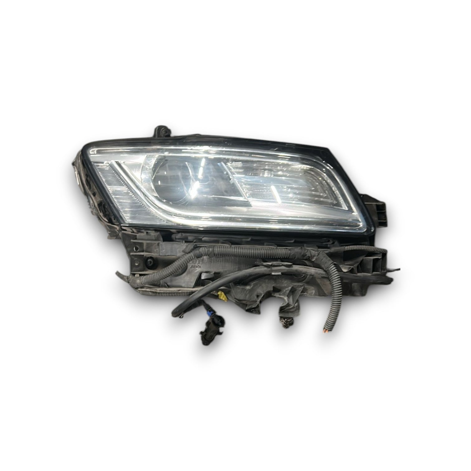 Faro / fanale anteriore destro audi q5 cod:8R0941006C (2012 > 2017)
