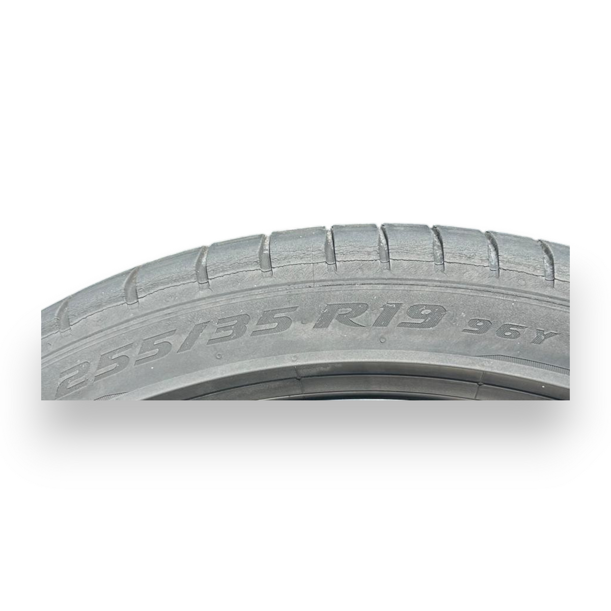 Jaguar XE alloy wheel (255/35/R19) (2015-2024) 
