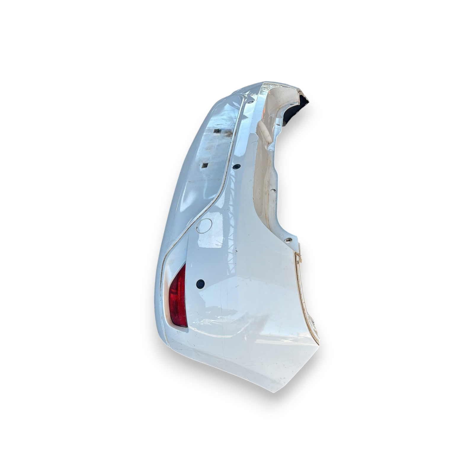 Pare-chocs arrière blanc Dacia Sandero II code : 850229955r (2012-2021) 