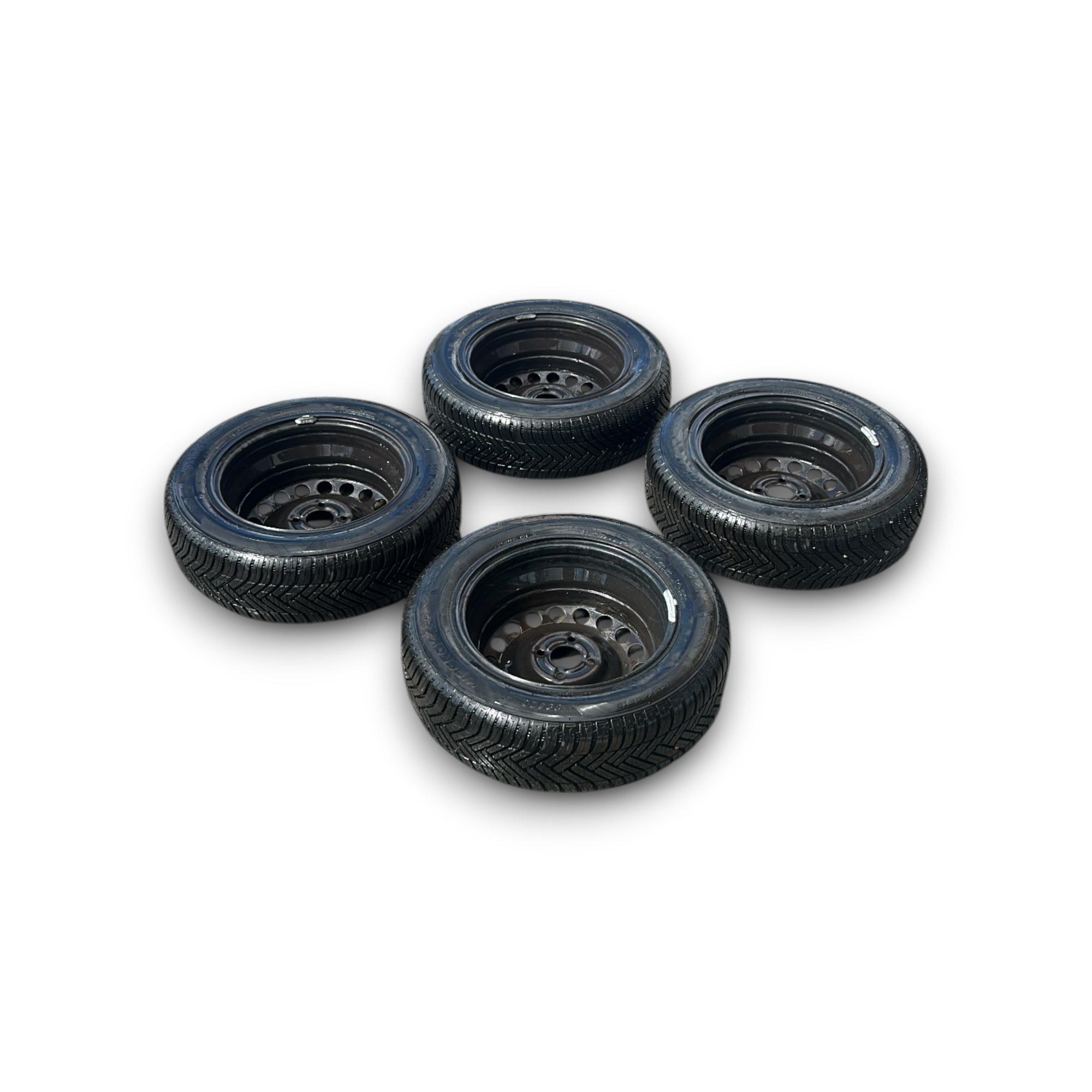Set 4 cerchi in ferro Dacia Dokker cod.403004319r (4 fori / 185 / 65 r15) (2013 > 2021)