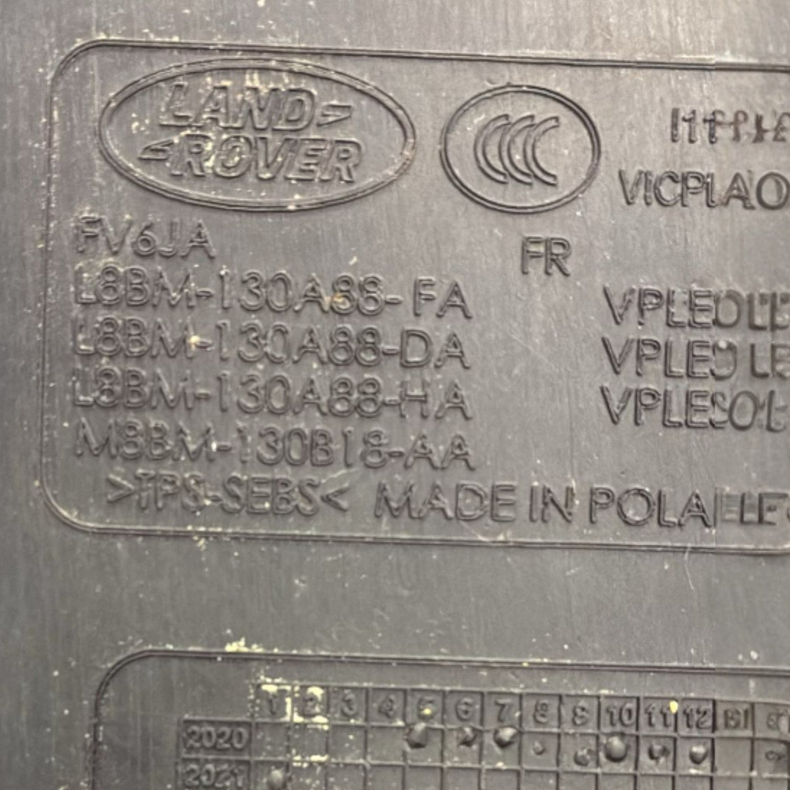 Right front mat land rover defender code . 130a88-fa (2020 >) 
